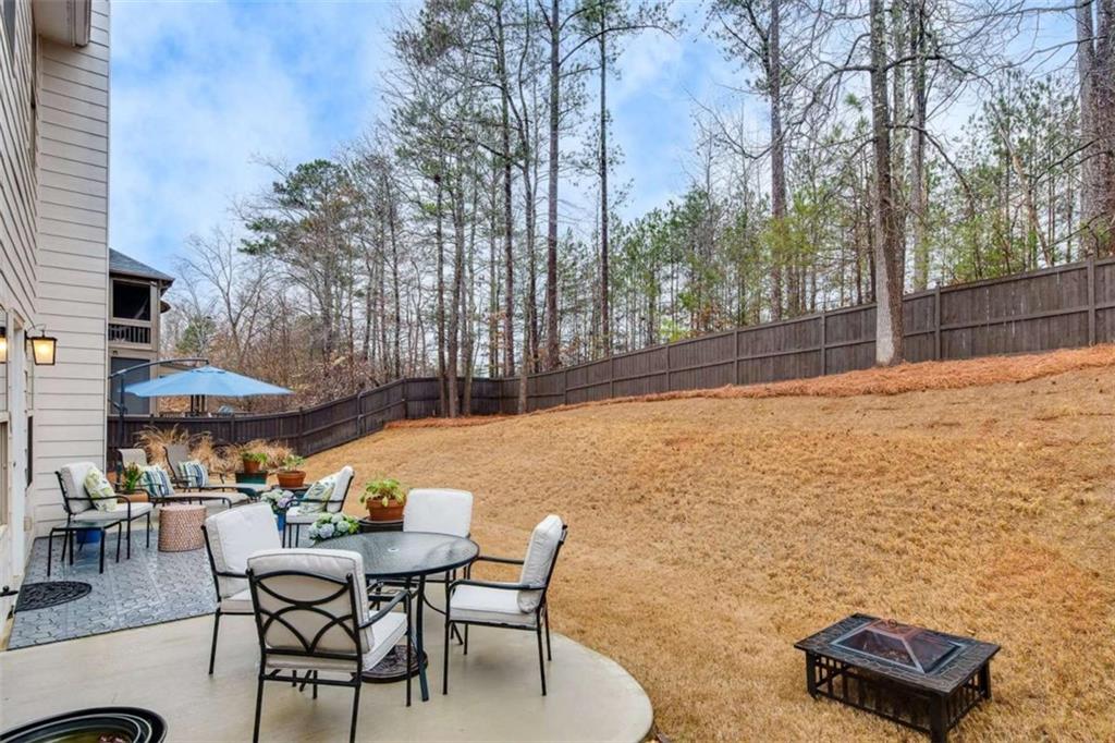 108 Lakestone Parkway