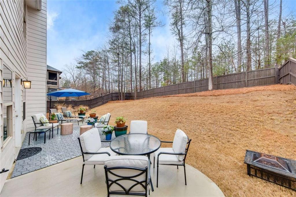 108 Lakestone Parkway