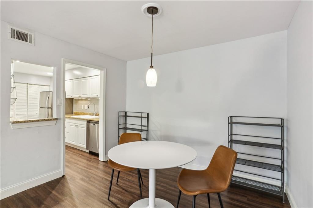 725 Dalrymple Road Unit 2E