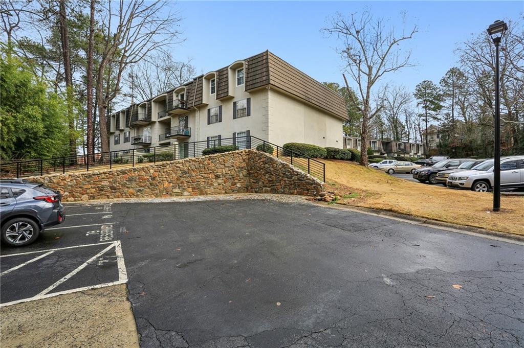 725 Dalrymple Road Unit 2E