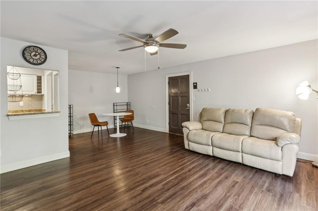 725 Dalrymple Road Unit 2E