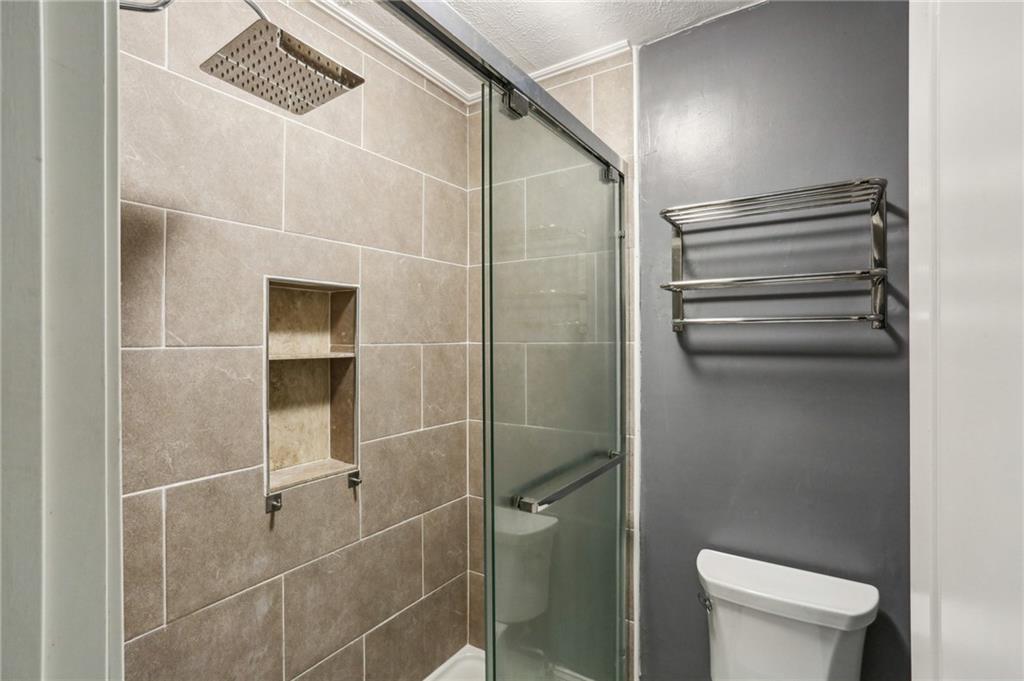 725 Dalrymple Road Unit 2E