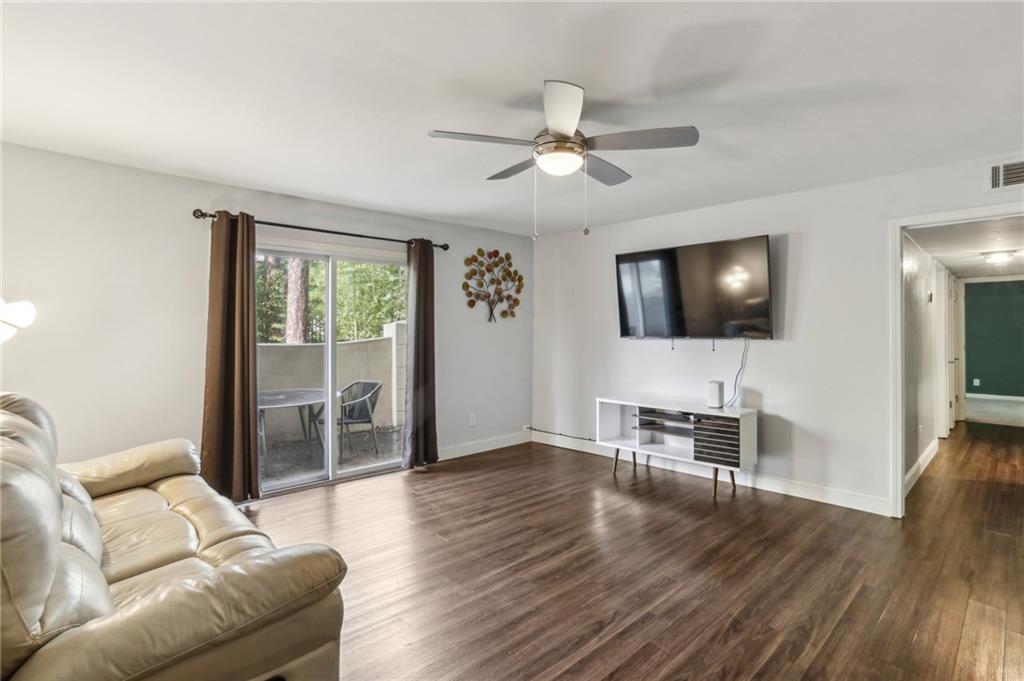 725 Dalrymple Road Unit 2E