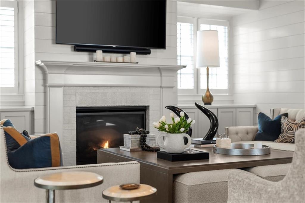 220 Chastain Park Drive NE