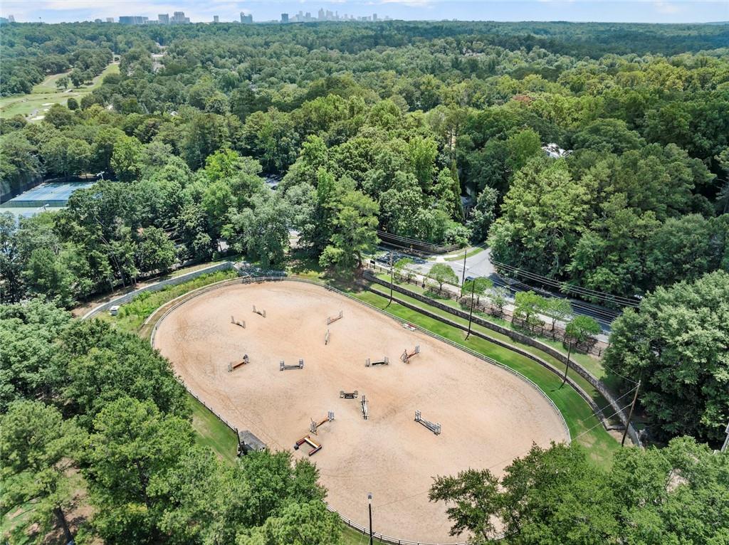 220 Chastain Park Drive NE