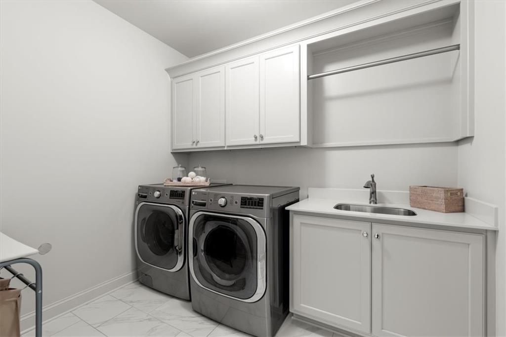 220 Chastain Park Drive NE