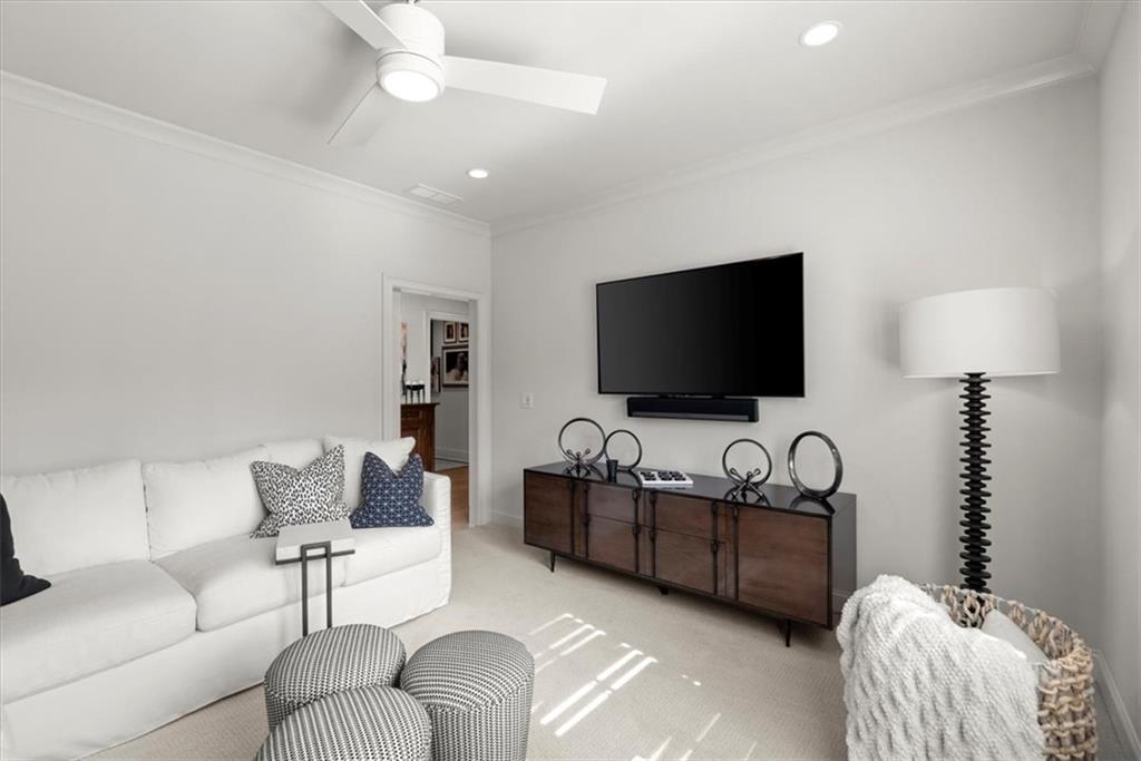 220 Chastain Park Drive NE