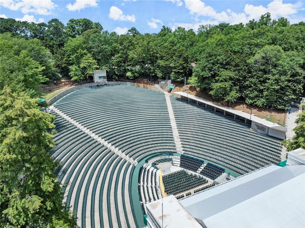 220 Chastain Park Drive NE