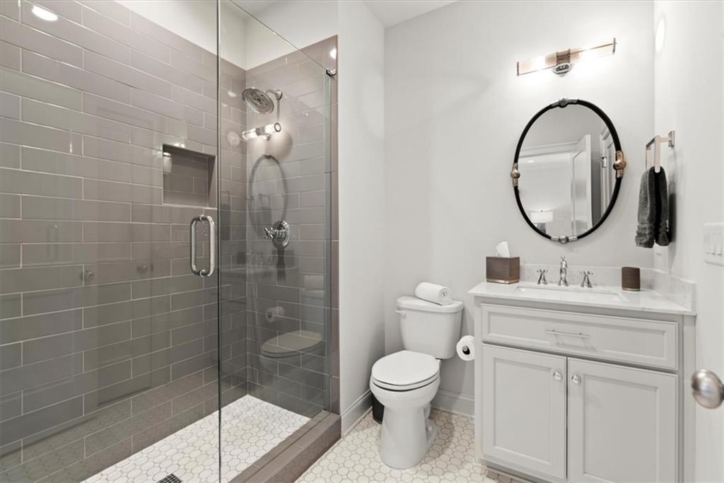 220 Chastain Park Drive NE