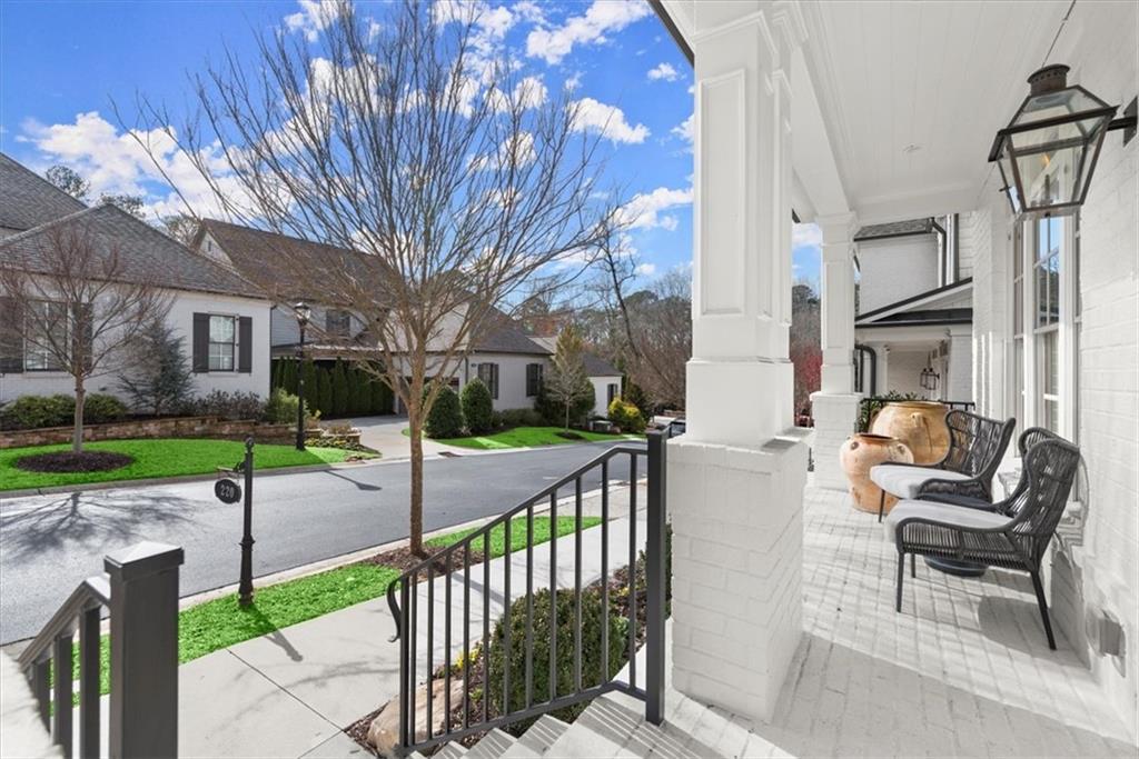 220 Chastain Park Drive NE