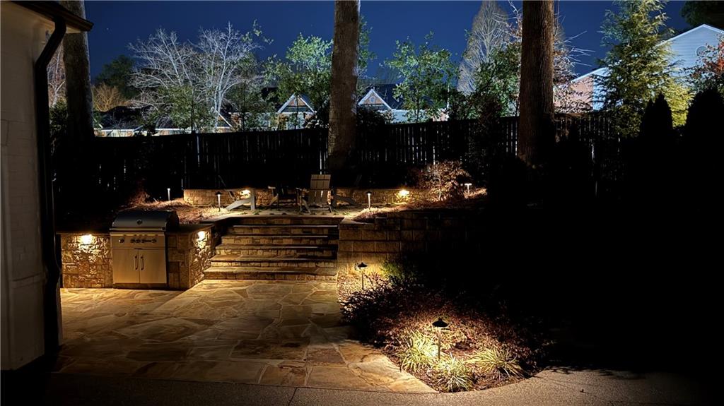 220 Chastain Park Drive NE