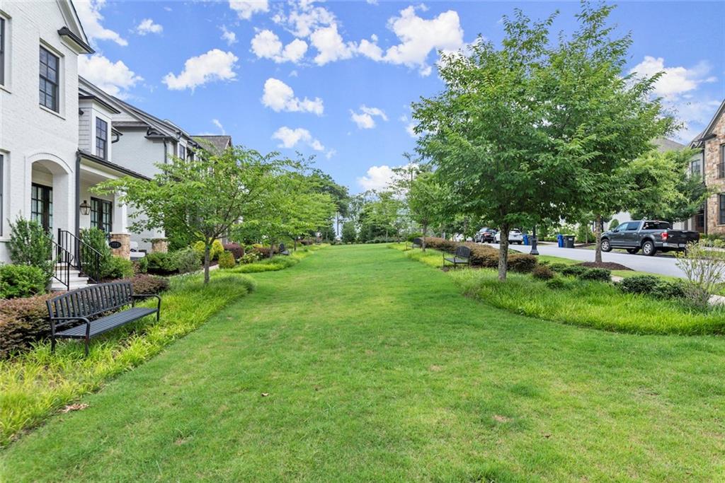 220 Chastain Park Drive NE