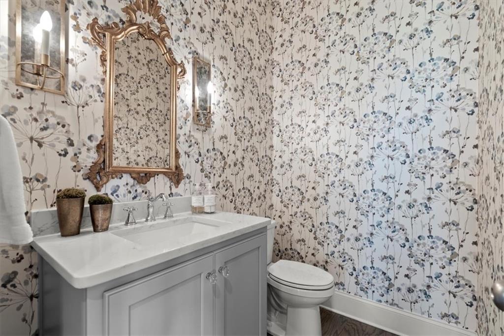 220 Chastain Park Drive NE