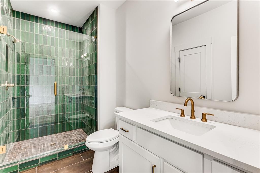 16036 Birmingham Highway