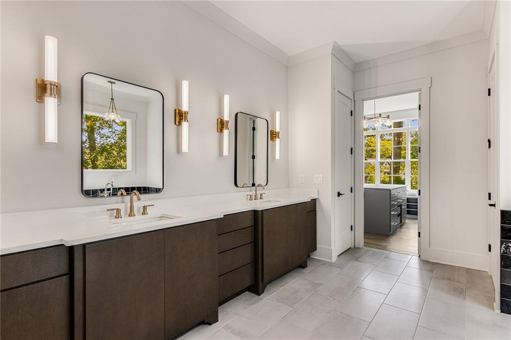 16036 Birmingham Highway