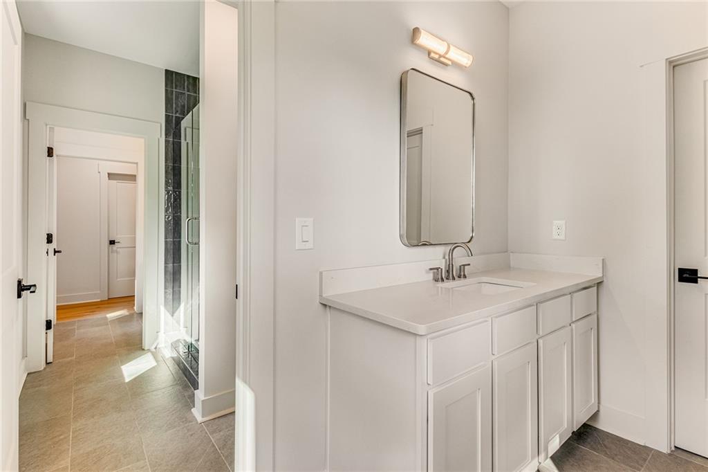 16036 Birmingham Highway