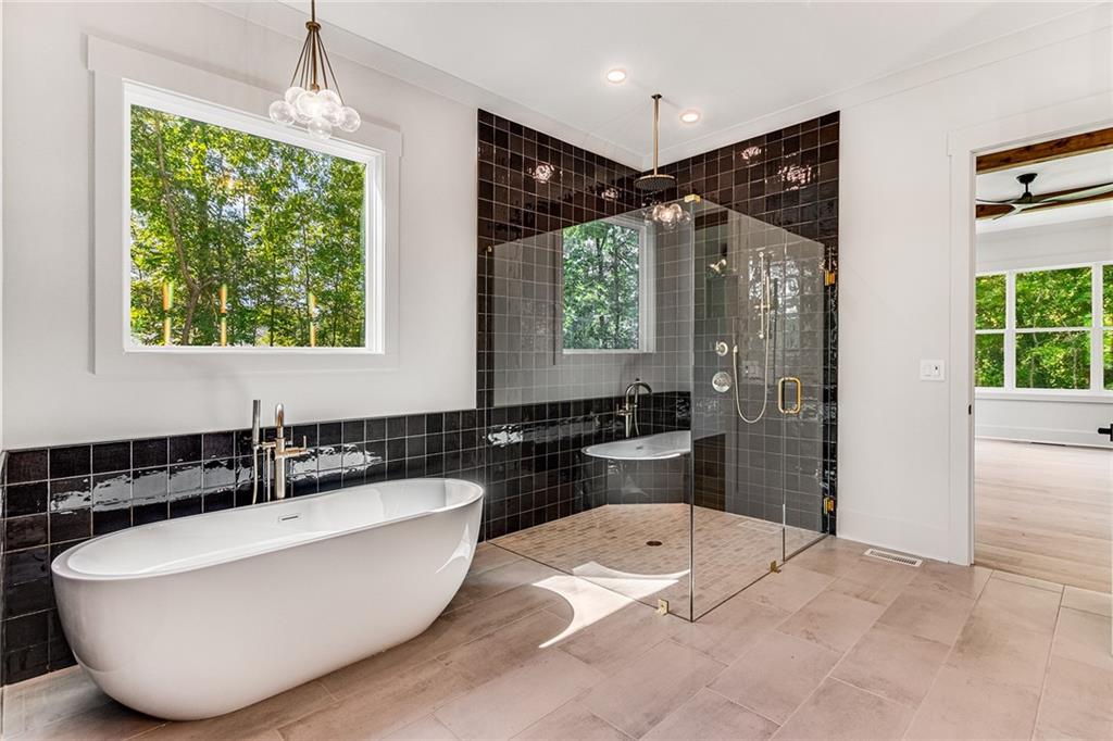 16036 Birmingham Highway