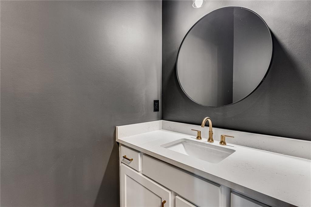 16036 Birmingham Highway