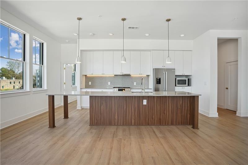 675 Drewry Street NE Unit 201