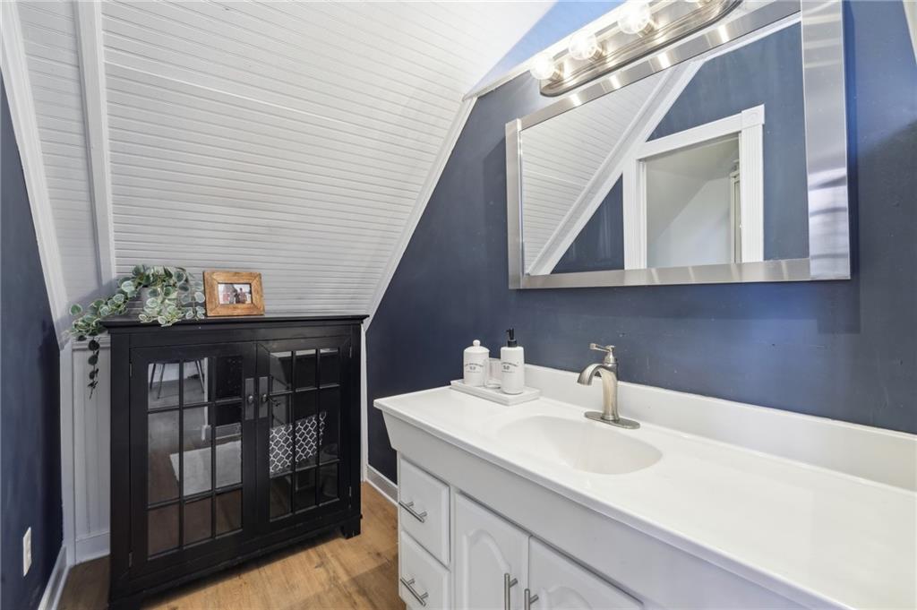 6785 Hunters Trace Circle