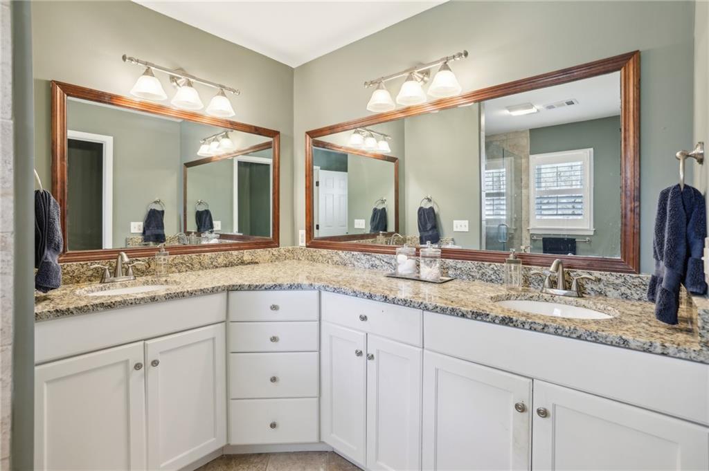 6785 Hunters Trace Circle