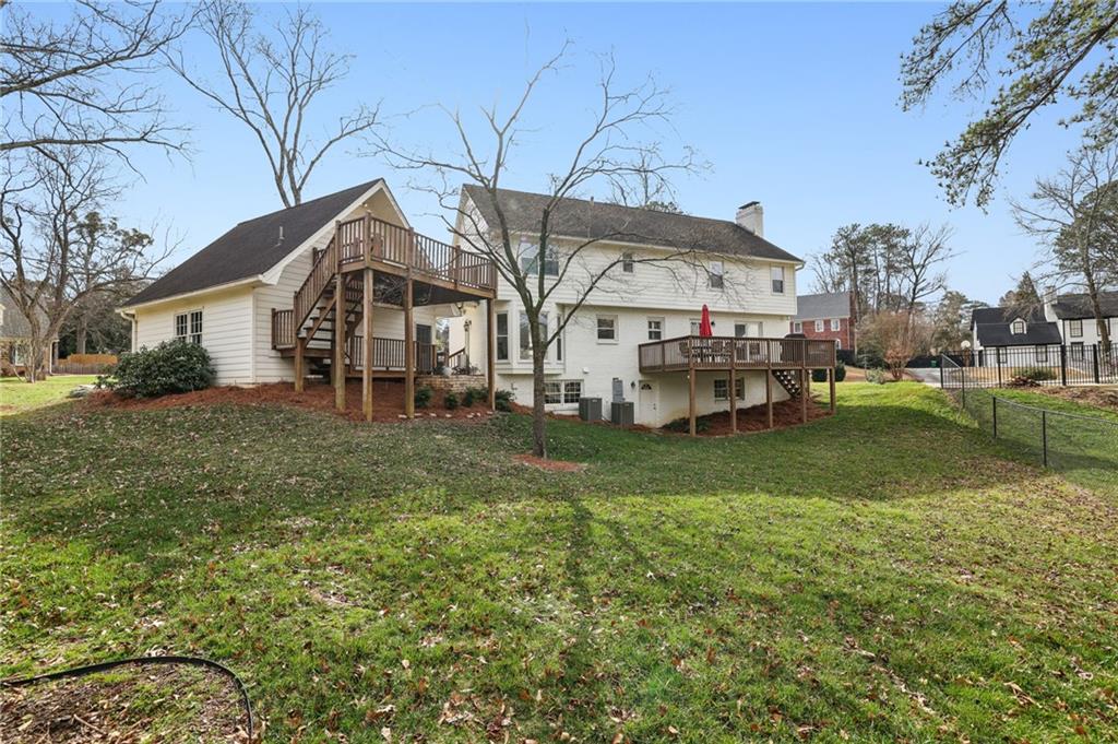 6785 Hunters Trace Circle