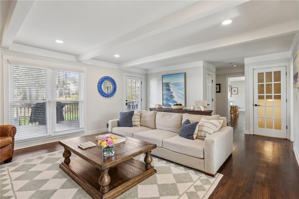 6785 Hunters Trace Circle