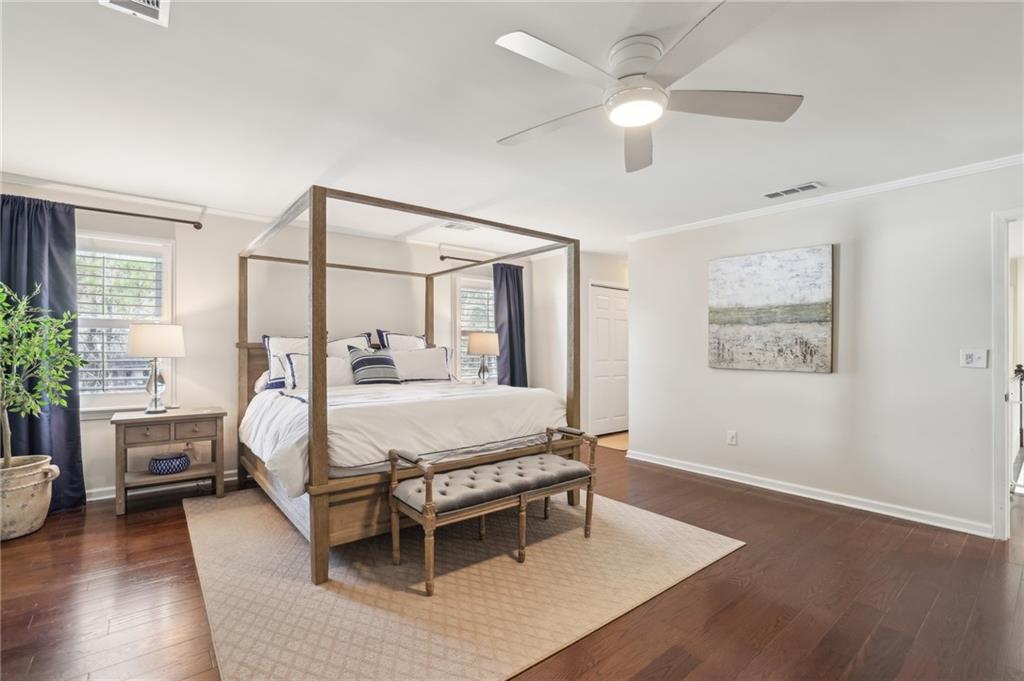 6785 Hunters Trace Circle