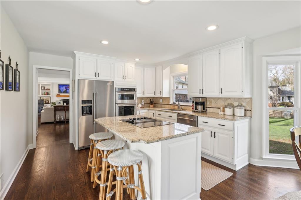 6785 Hunters Trace Circle