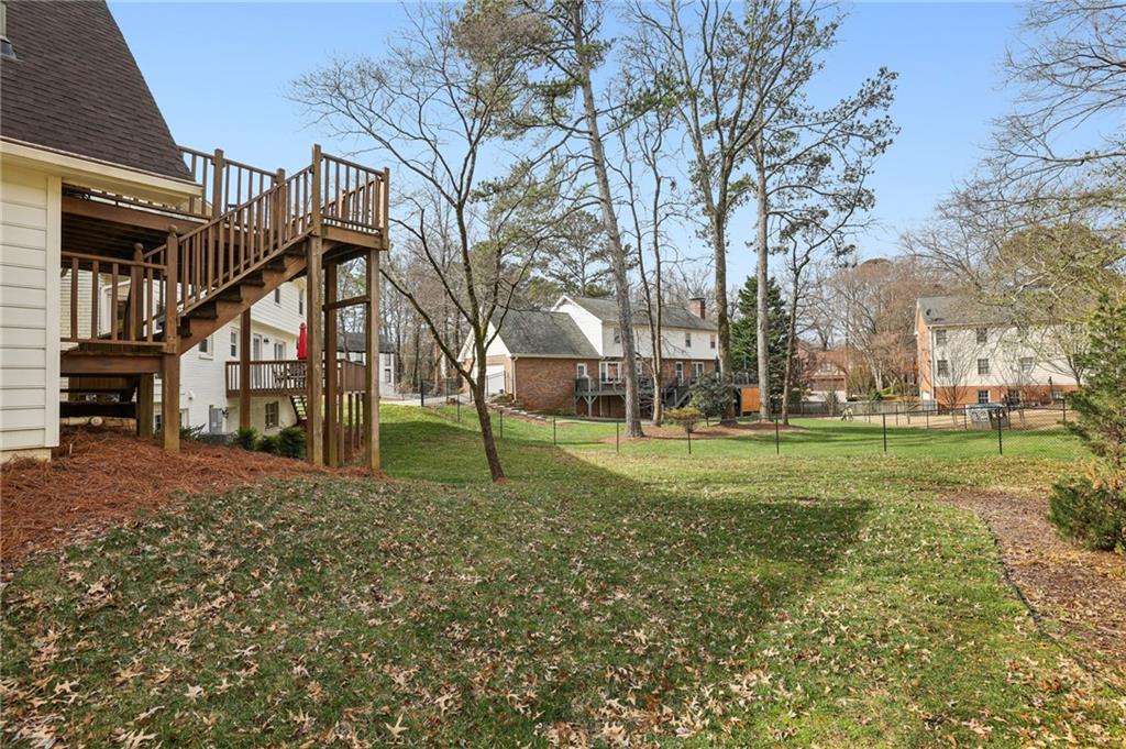 6785 Hunters Trace Circle