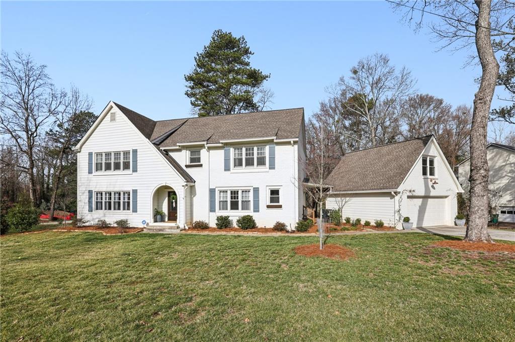 6785 Hunters Trace Circle