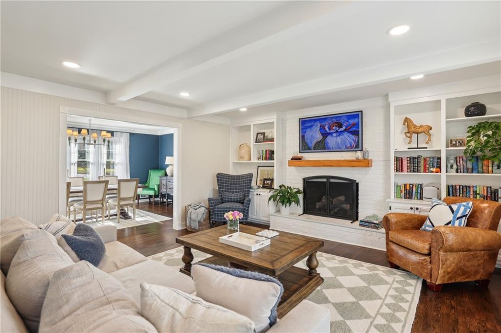 6785 Hunters Trace Circle