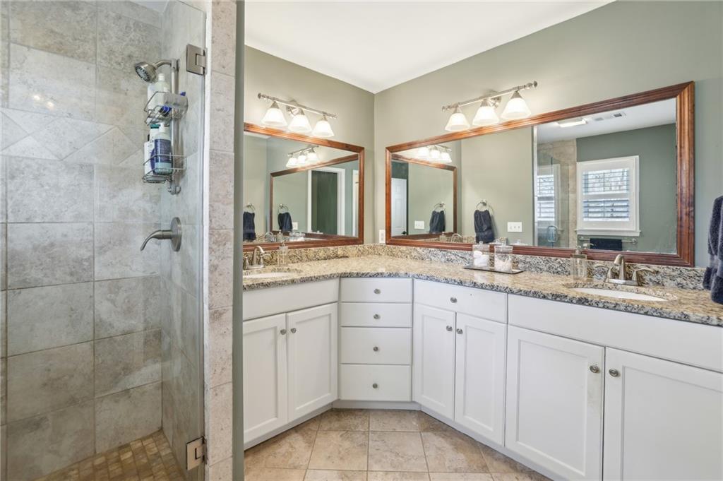 6785 Hunters Trace Circle