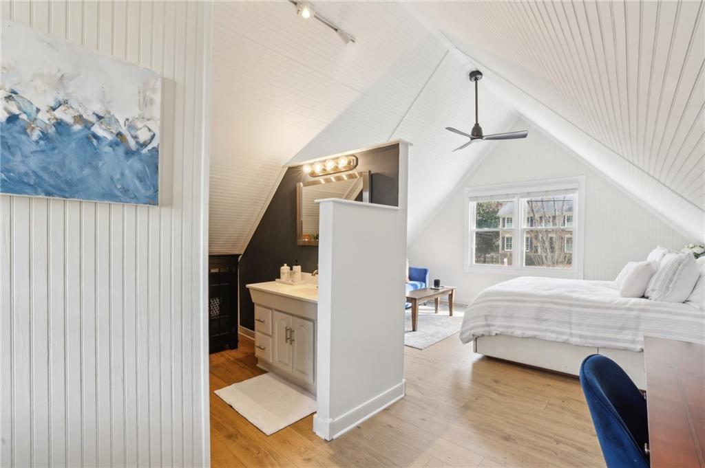 6785 Hunters Trace Circle