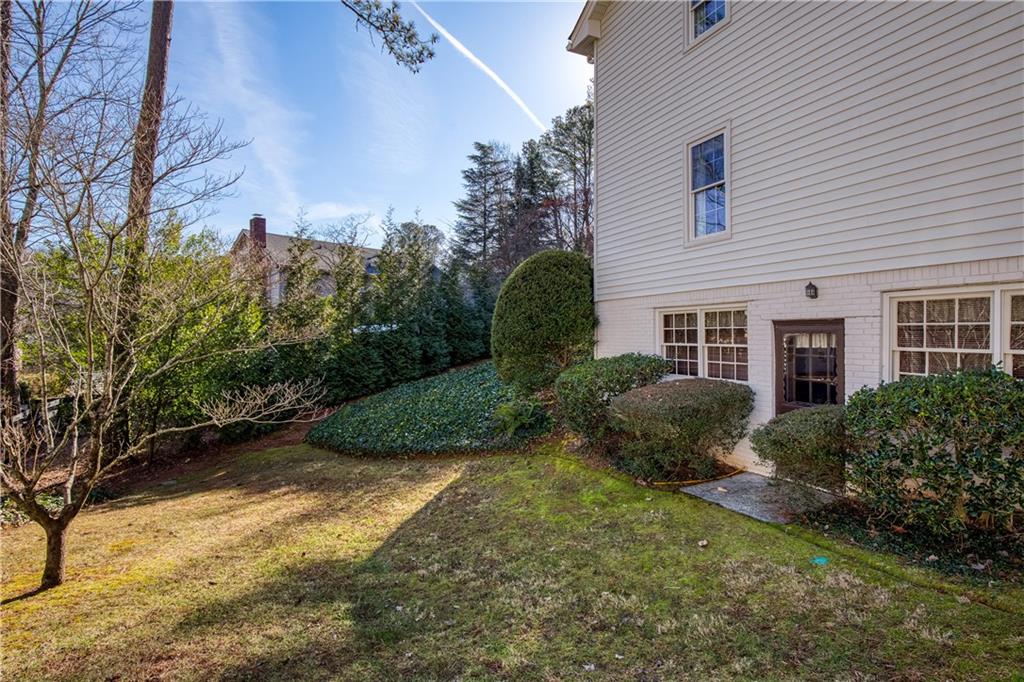 5443 Dunwoody Knoll Court