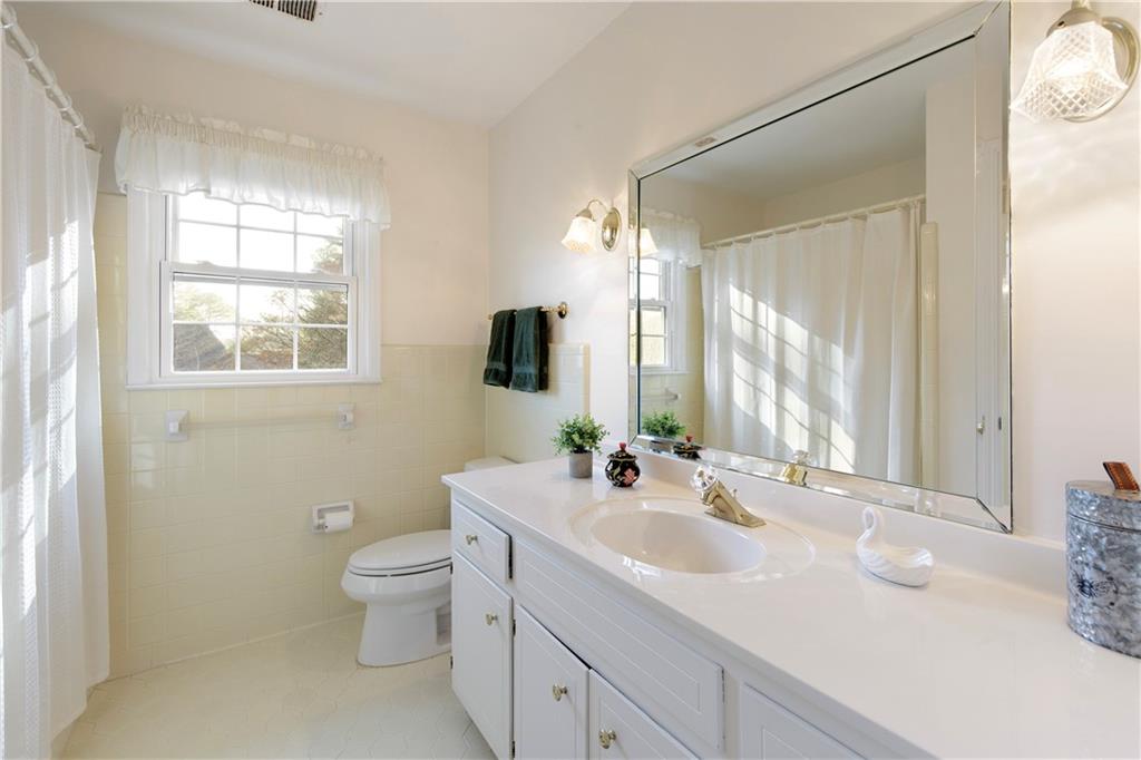 5443 Dunwoody Knoll Court