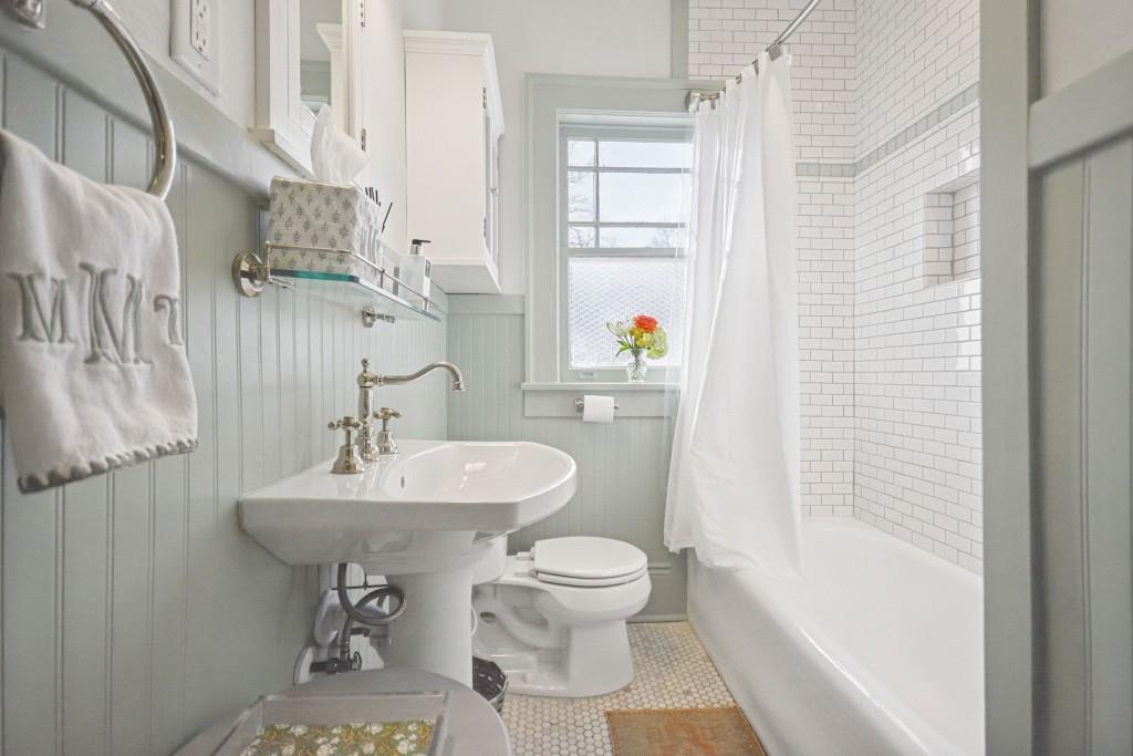 126 Ridgeland Way NE