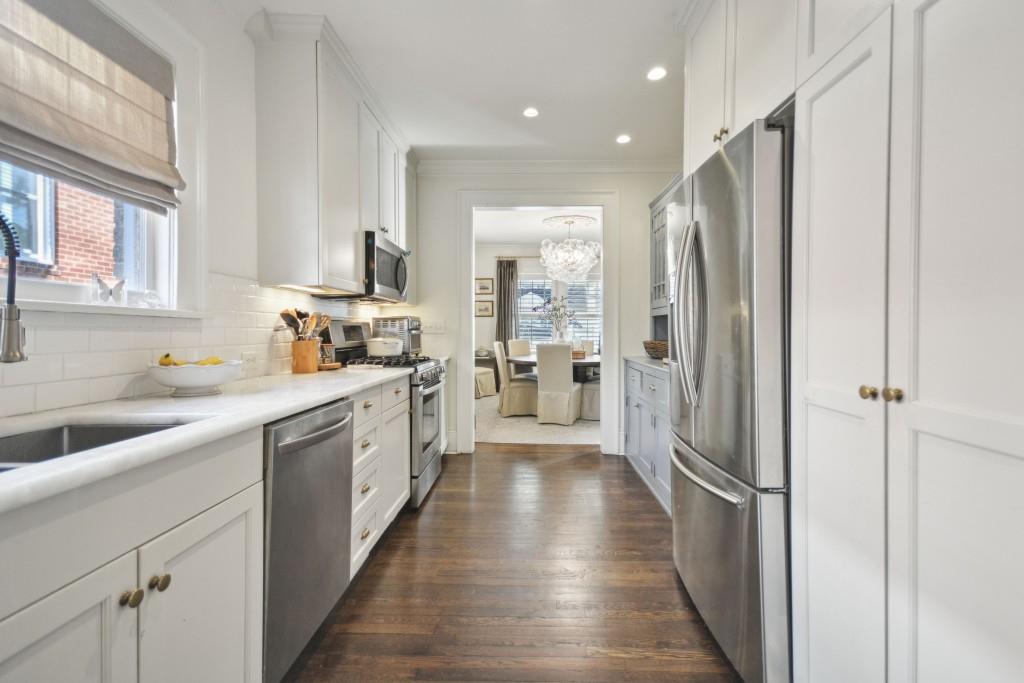 126 Ridgeland Way NE