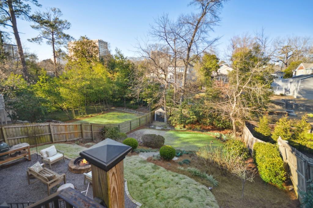 126 Ridgeland Way NE