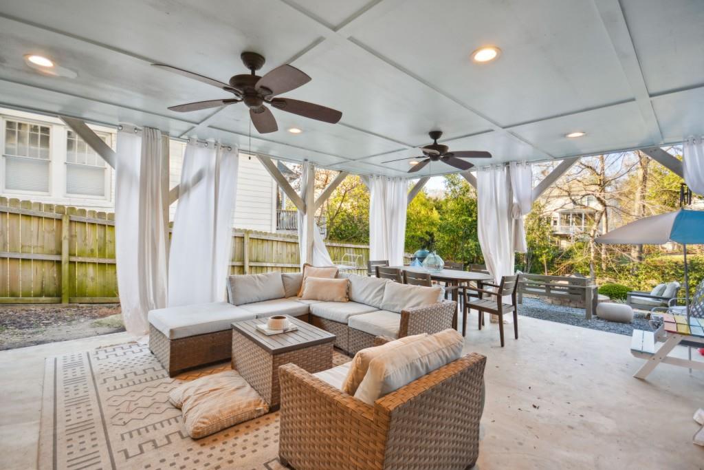 126 Ridgeland Way NE