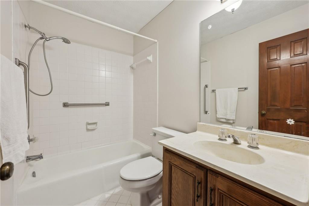 755 Rounsaville Road