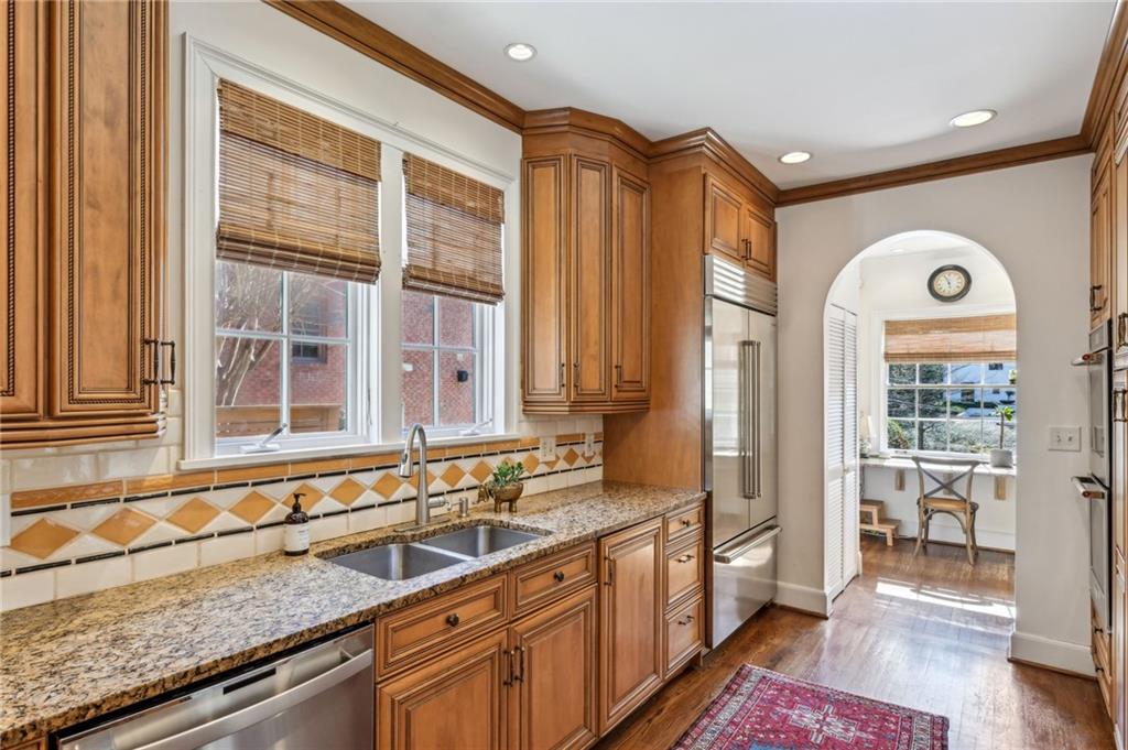 1108 Berkshire Road NE