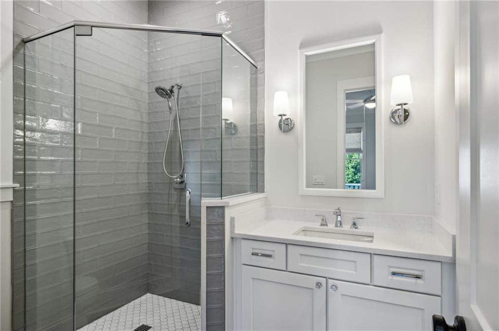 208 Haralson Lane NE