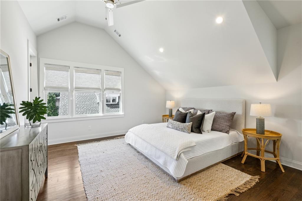 208 Haralson Lane NE