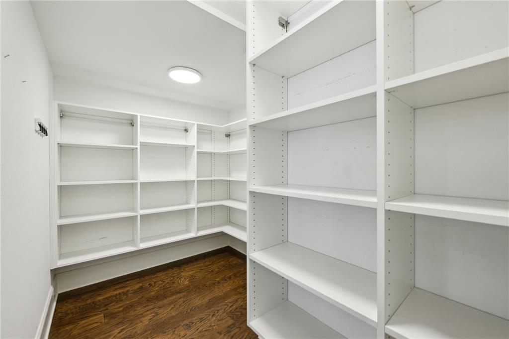 208 Haralson Lane NE