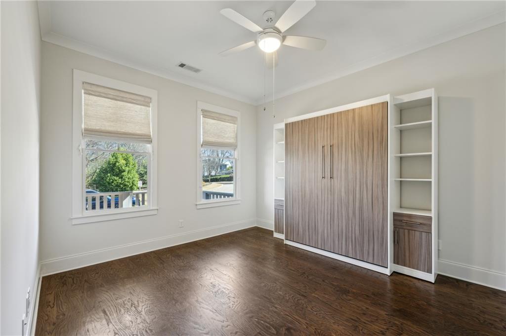 208 Haralson Lane NE