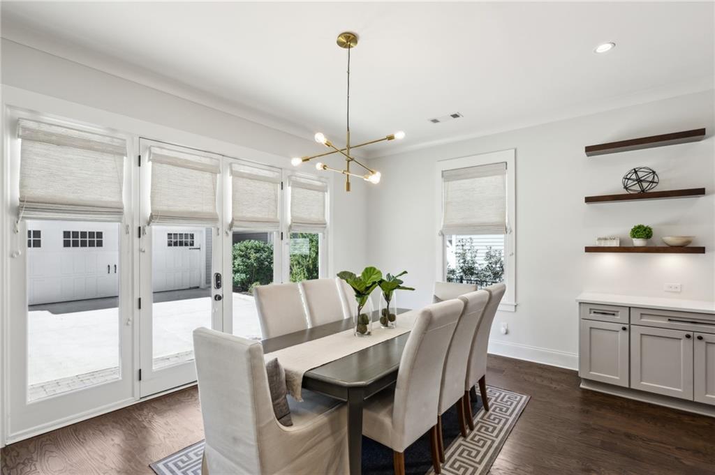 208 Haralson Lane NE