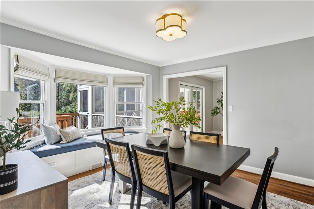 1941 Greystone Road NW