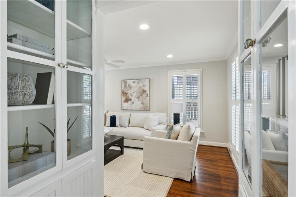 1941 Greystone Road NW