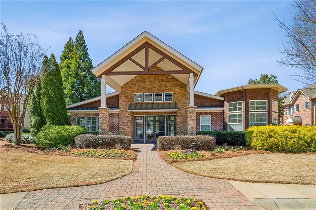 1260 Ashford Creek Way NE